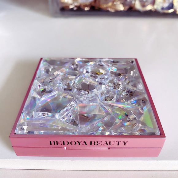 Bedoya Beauty Highlighter Powder - Picture 4 of 5